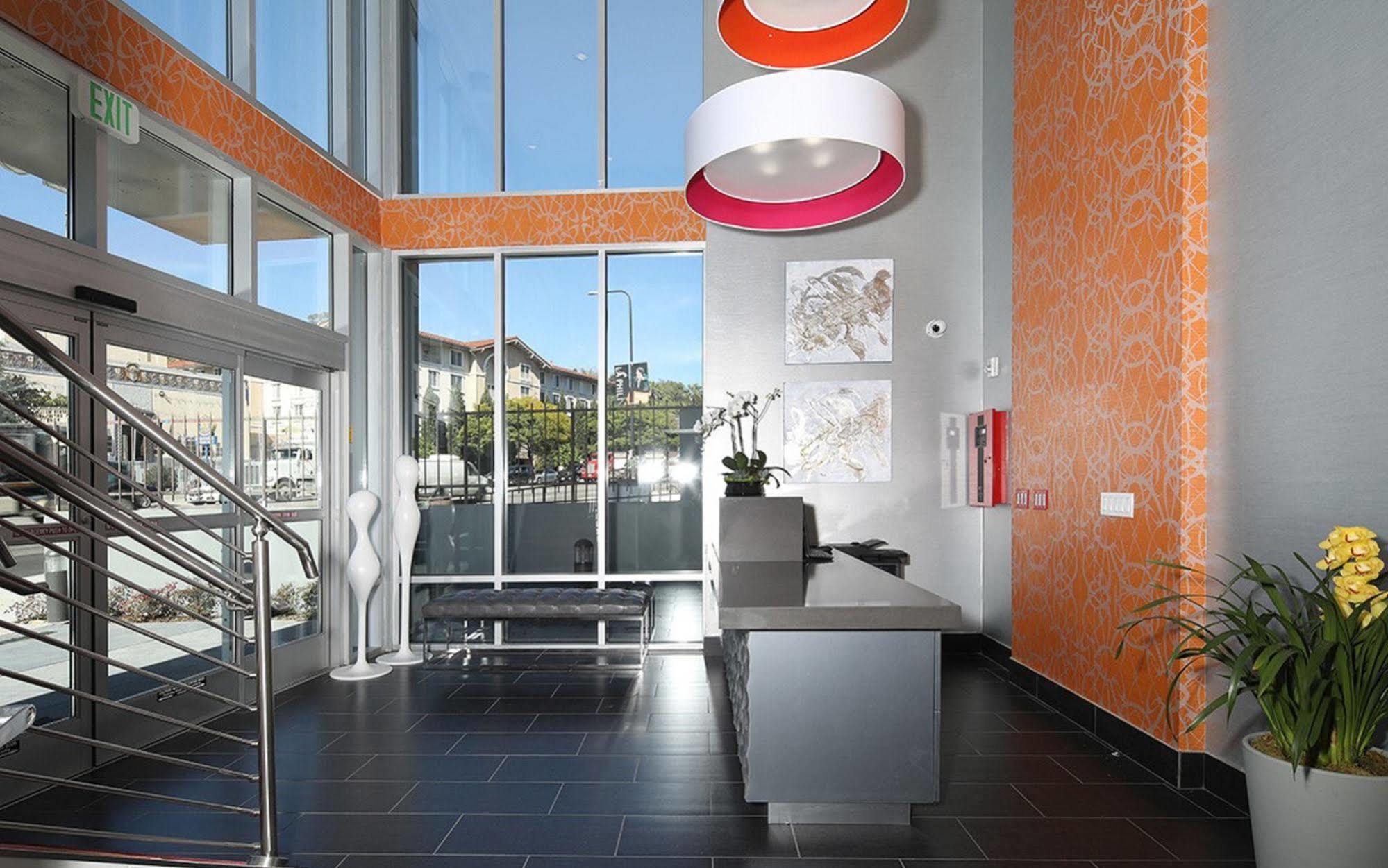 Lexen Hotel - Hollywood 2*